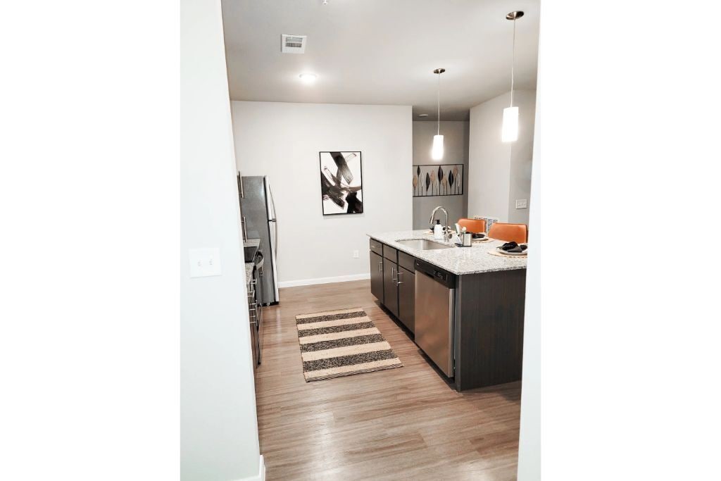 Modern and spacious entire 3 bedroom apartment in a prime lcoation!