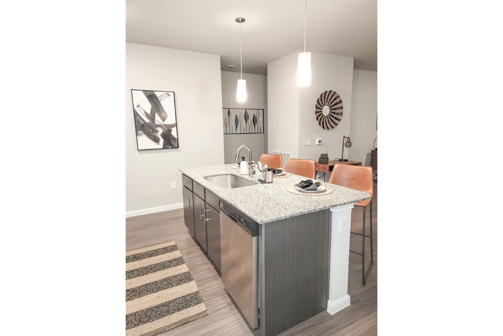 Modern and spacious entire 3 bedroom apartment in a prime lcoation!