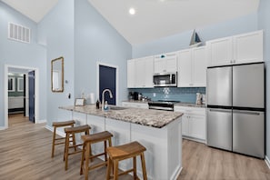 Fridge, microwave, oven, stovetop -  Pet Friendly 3 bed 2 bath TH  within walking 
distance to the beach and park! (Carolina Beach)