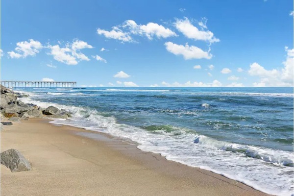 In StrandnĂ€he, LiegestĂŒhle