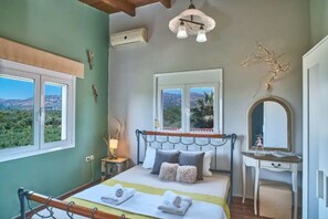 4 habitaciones, cuna de viaje y wifi gratis 