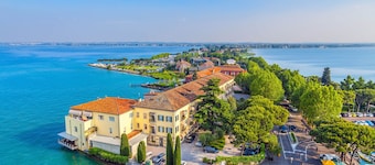 Blue Apartment Desenzano With Wifi