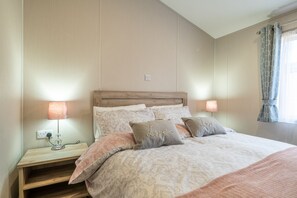 2 chambres, lit parapluie, Wi-Fi, draps fournis