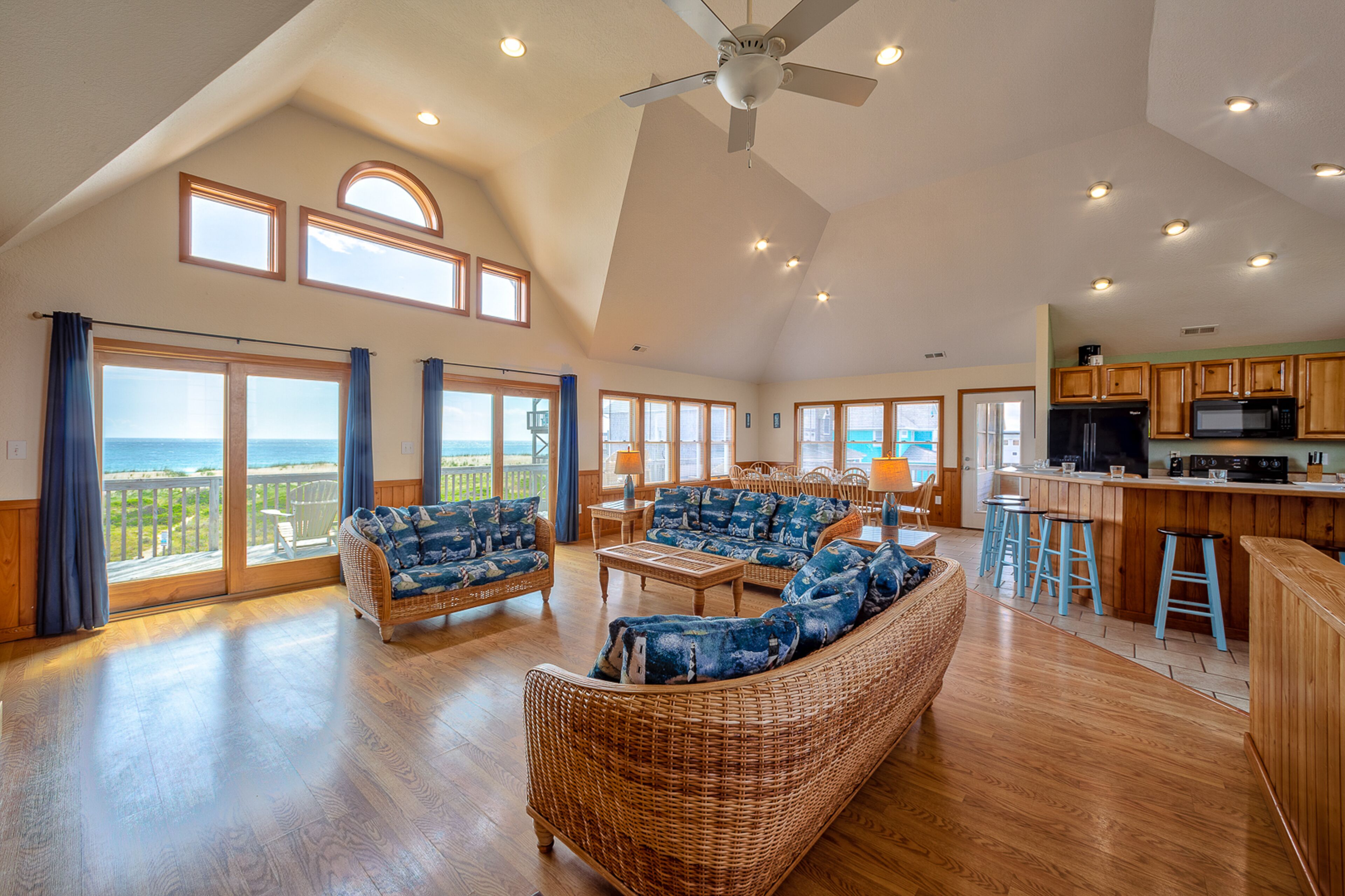 Oceanfront home with private theater, hot tub, pool & pool table - dog-friendly