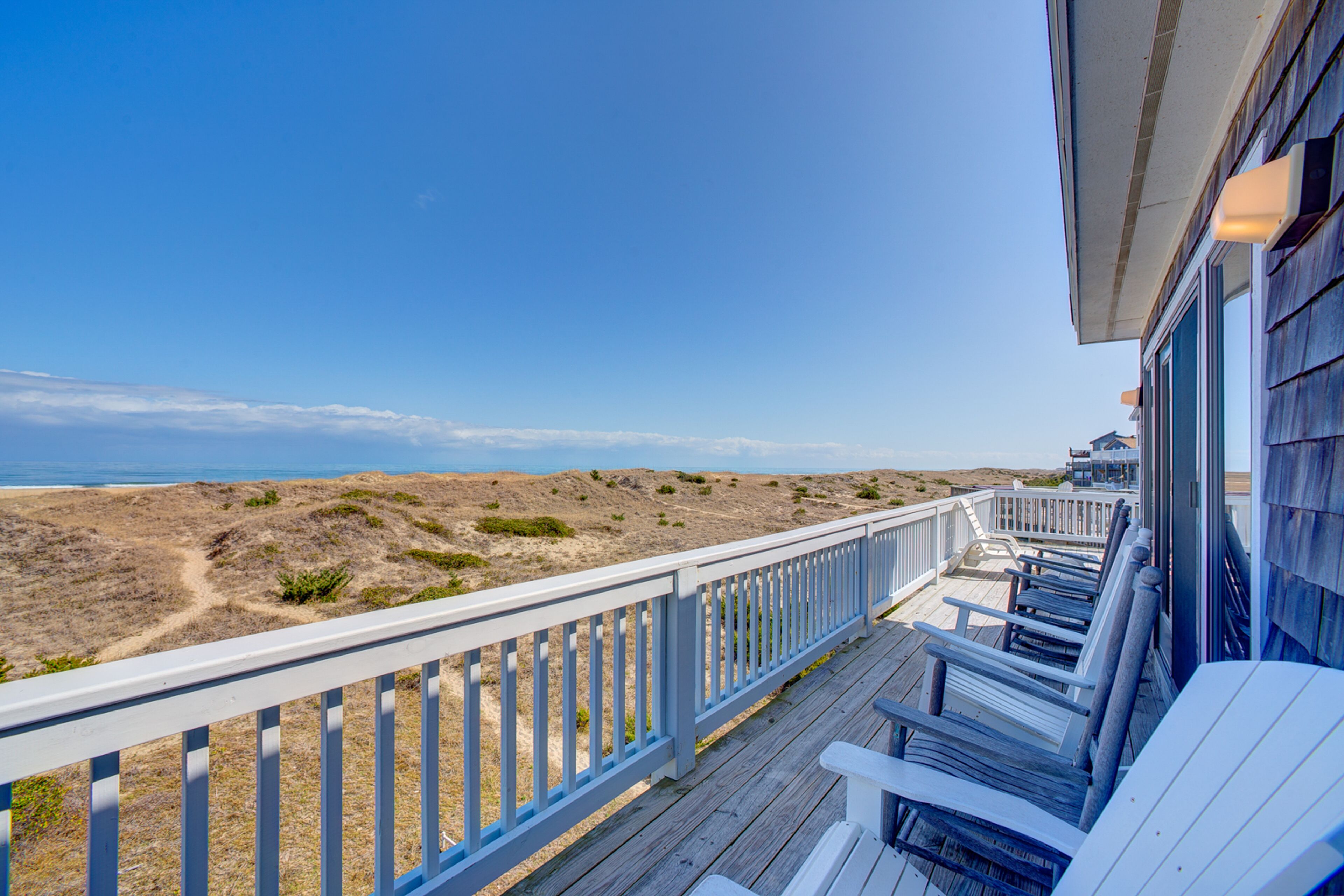 Oceanfront, dog-friendly home with sundecks, great views, fast WiFi & pool