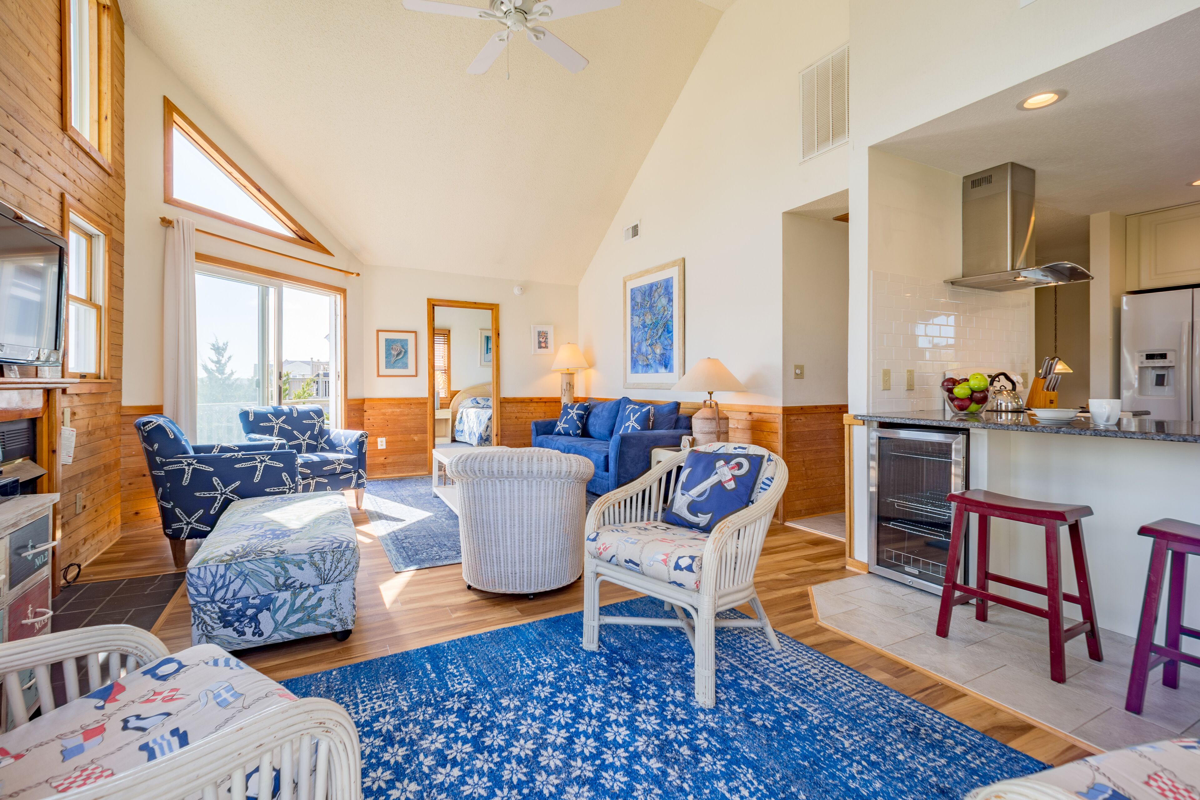 Dog-friendly home near the beach w/ocean views, outdoor pool & private hot tub