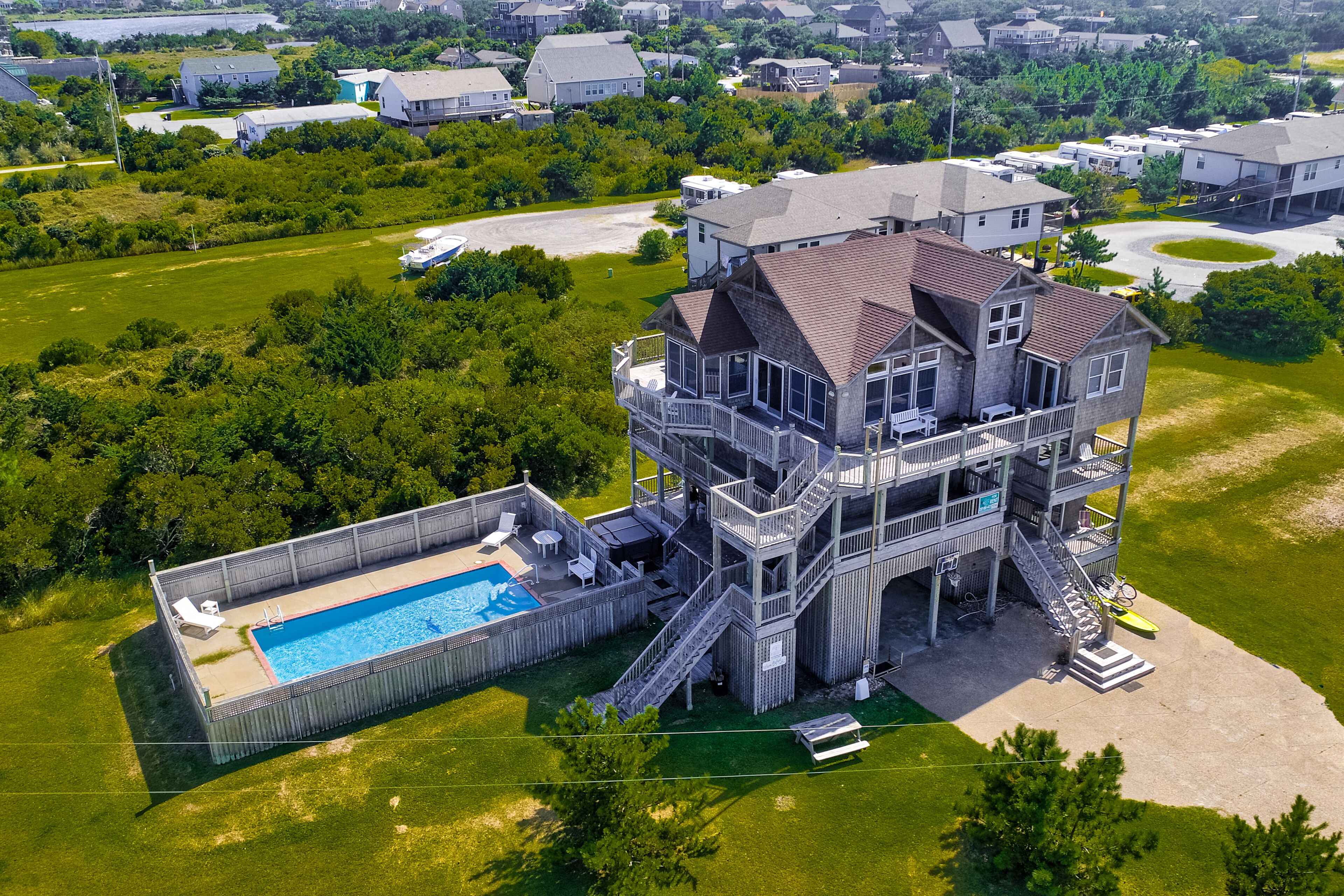 Dog-friendly beach house with private hot tub & pool - short walk to ocean