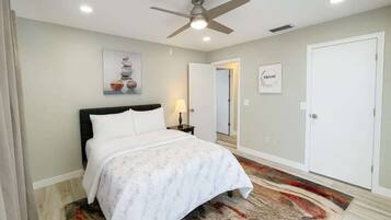 3 bedrooms, iron/ironing board, free WiFi, bed sheets