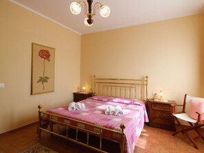 2 Schlafzimmer, Bügeleisen/Bügelbrett, WLAN