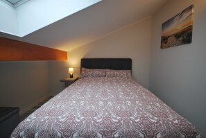 2 bedrooms, in-room safe, travel crib, WiFi