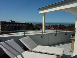 Unclassified image, 5 of 27, button