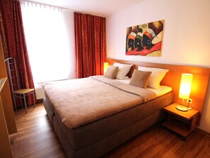 Unclassified image, 2 of 18, button