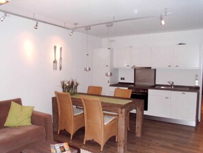 Unclassified image, 2 of 10, button - HLI 4.05 4 persons 79qm (HT) - Residence Hohe Lith Cuxhaven (4.0) (Cuxhaven)