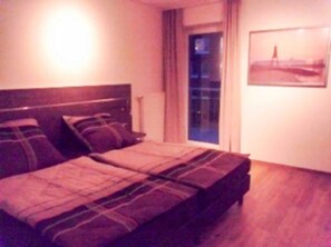 Unclassified image, 5 of 10, button - HLI 4.05 4 persons 79qm (HT) - Residence Hohe Lith Cuxhaven (4.0) (Cuxhaven)