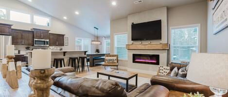 TV, fireplace, DVD player, table tennis