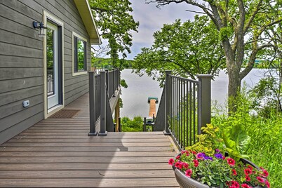 ‘Happy’s Haven’ Cabin w/ Gas Grill &  Fire Pit!