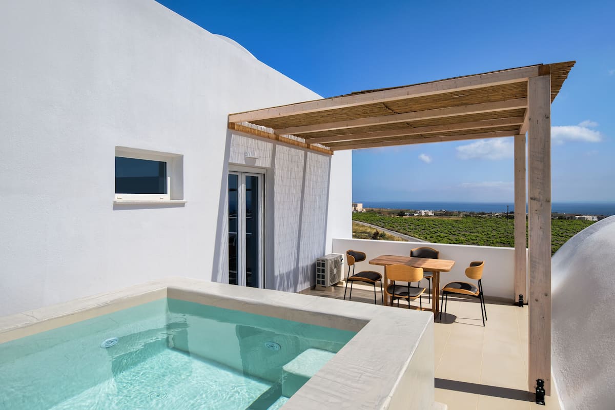 Aelia Suite, Sea View & Outdoor Hot Tub | Terrace/patio