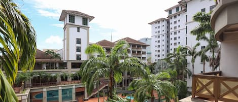 Comfort Apartment, 2 Bedrooms, Pool Access | Pemandangan dari bilik