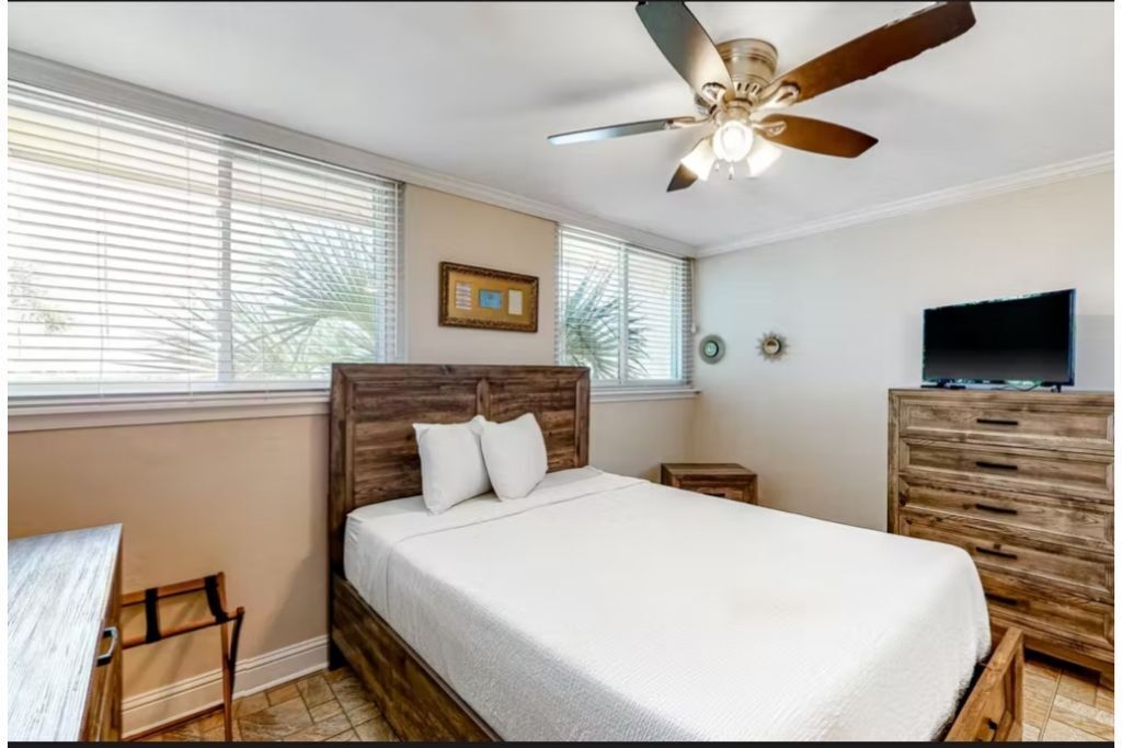 Slice of Heaven - Watercoastal view!