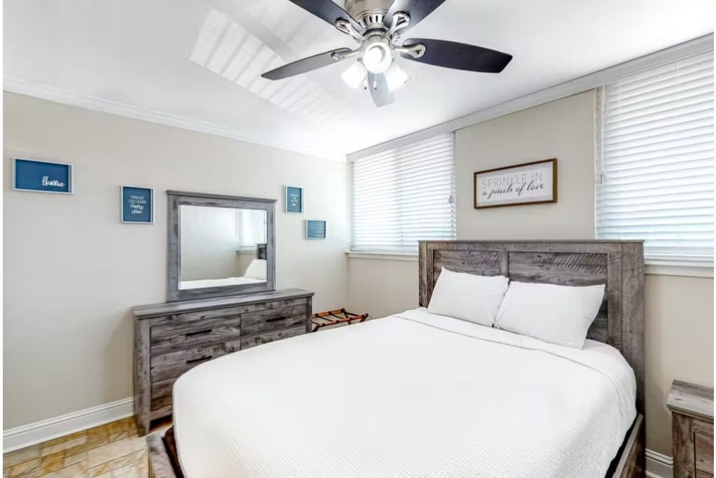 Slice of Heaven - Watercoastal view!