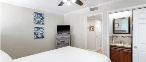 2 chambres, bureau, fer et planche à repasser, Wi-Fi