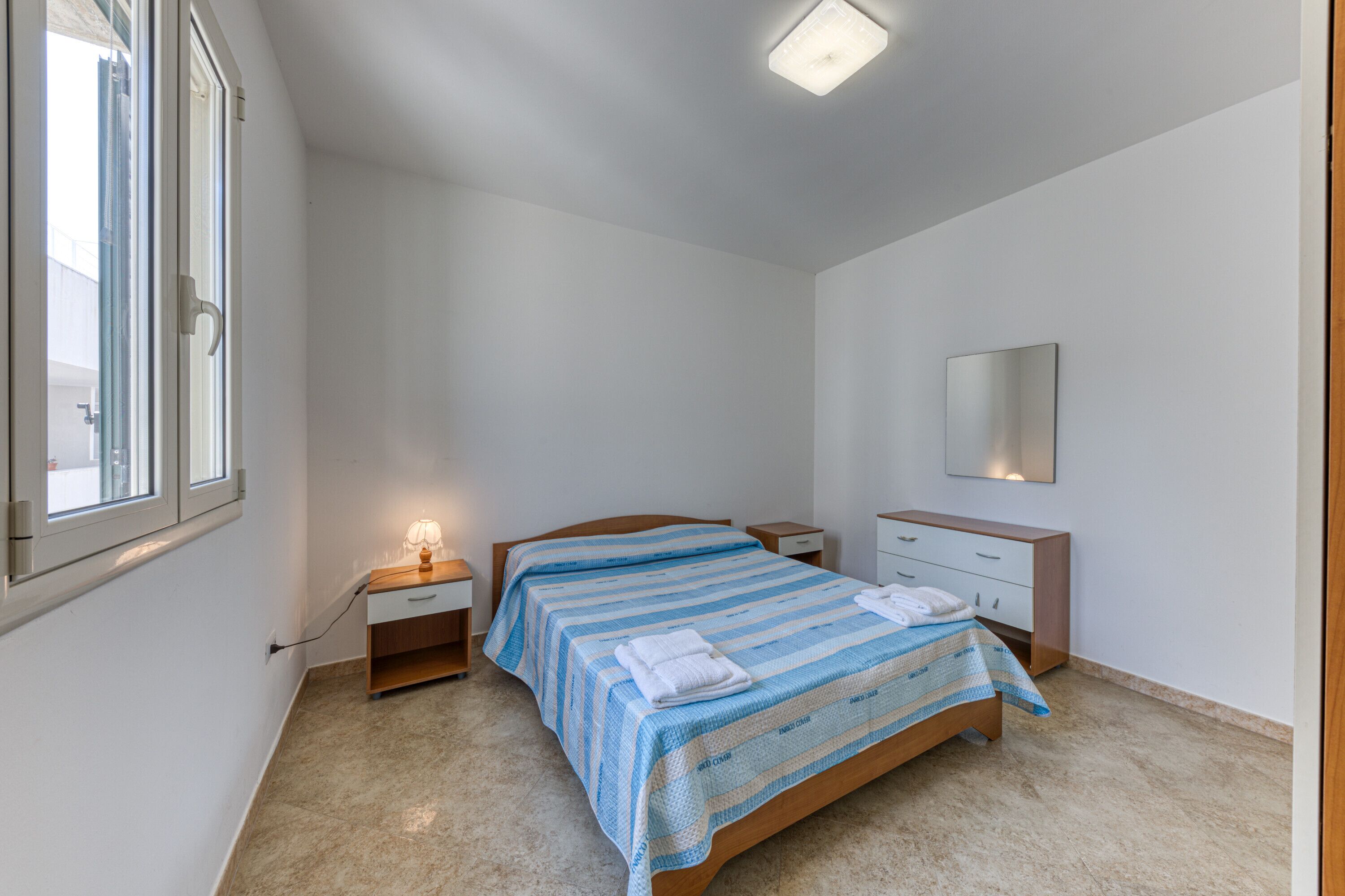 "Domus Rosi Appartment" with Sea View, Terrace & A/C