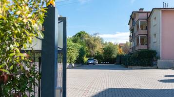 Enceinte de lâhĂ©bergement