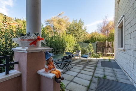Terrasse/Patio. Appartement "Casaentino" avec Wi-Fi et terrasse