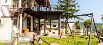 Villa "In the Green" of Etna with Sea View, Pool, Wi-Fi, Terrace & Garden