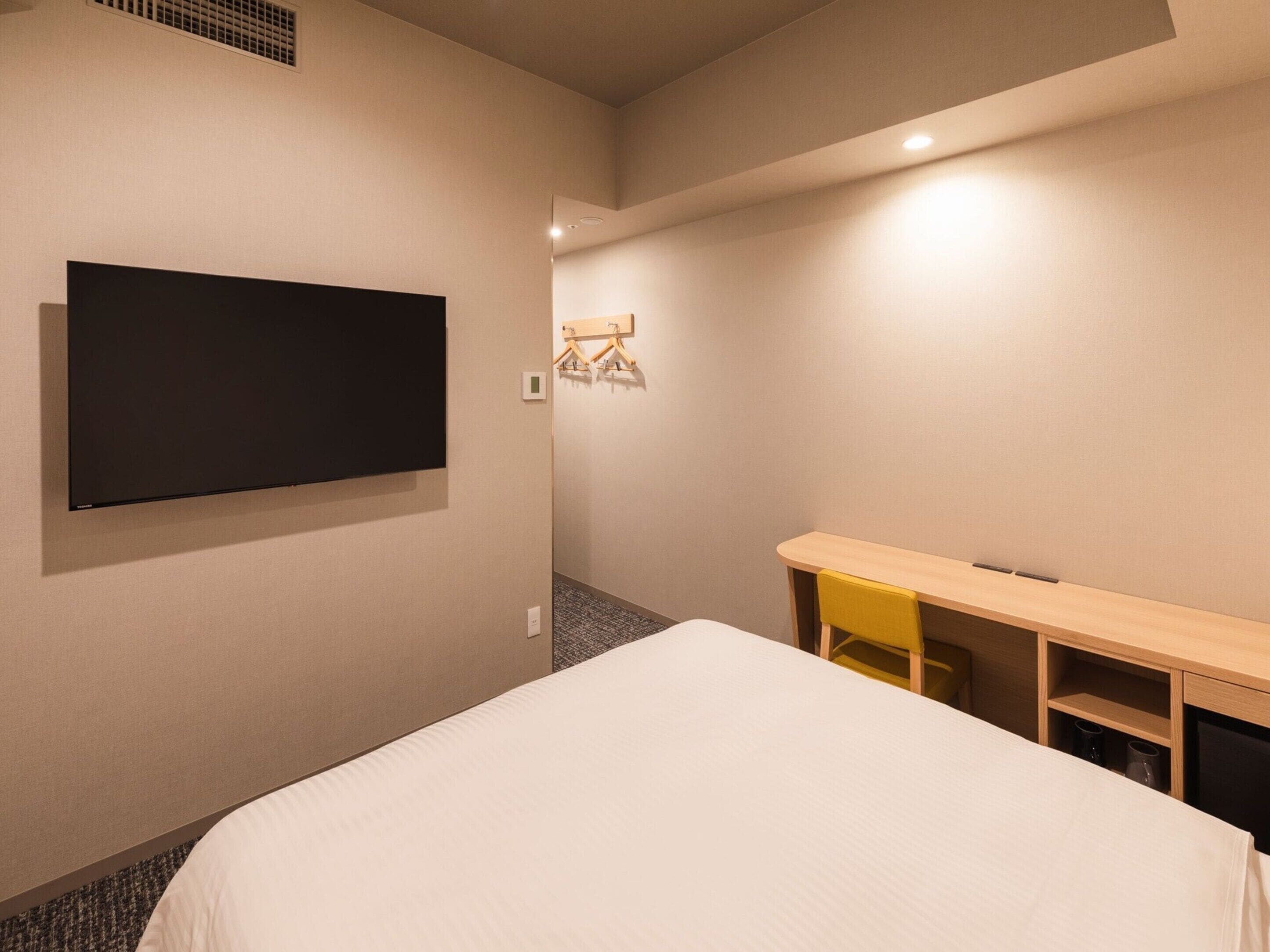 superior double room, non smoking | 1 bedroom, desk, laptop workspace, blackout curtains