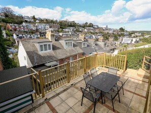 Cottage | Property grounds