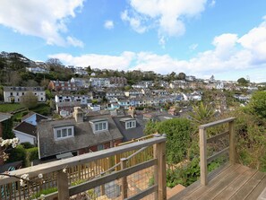 Cottage | Balcony - Hillside (Dartmouth)