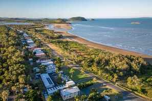 Aerial view - Kinka Palms Motel (Kinka Beach)