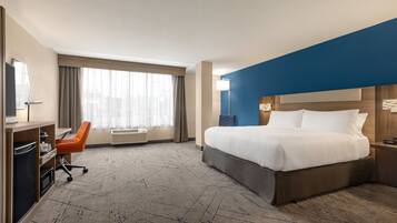 Standard Room, 1 King Bed, City View (River View) | 1 bedroom, desk, laptop workspace, iron/ironing board