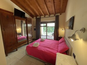 1 bedroom, in-room safe, bed sheets