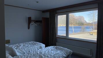 Basic Double or Twin Room, 2 Single Beds, Non Smoking, Lakeside | View from room