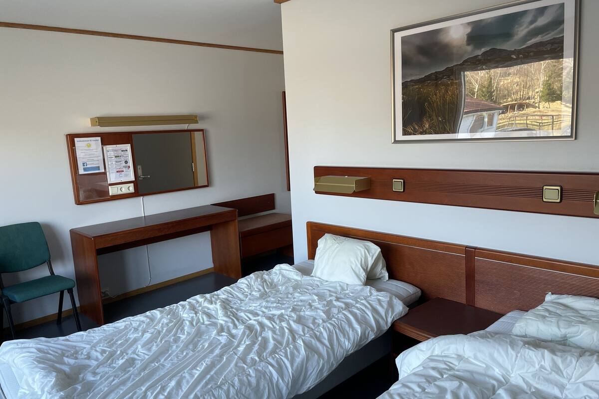 Desk, laptop workspace, travel crib, WiFi (free)
