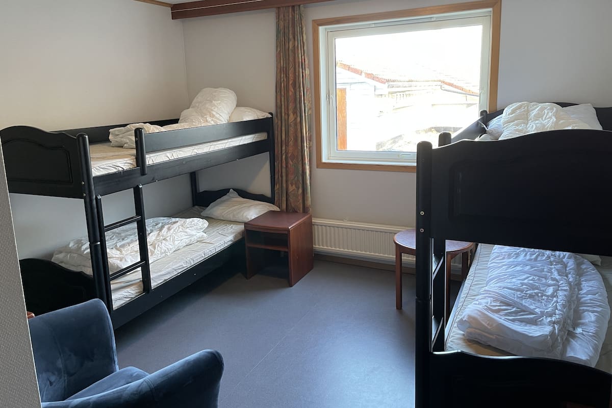 Basic Triple Room | Desk, laptop workspace, travel crib, WiFi (free)