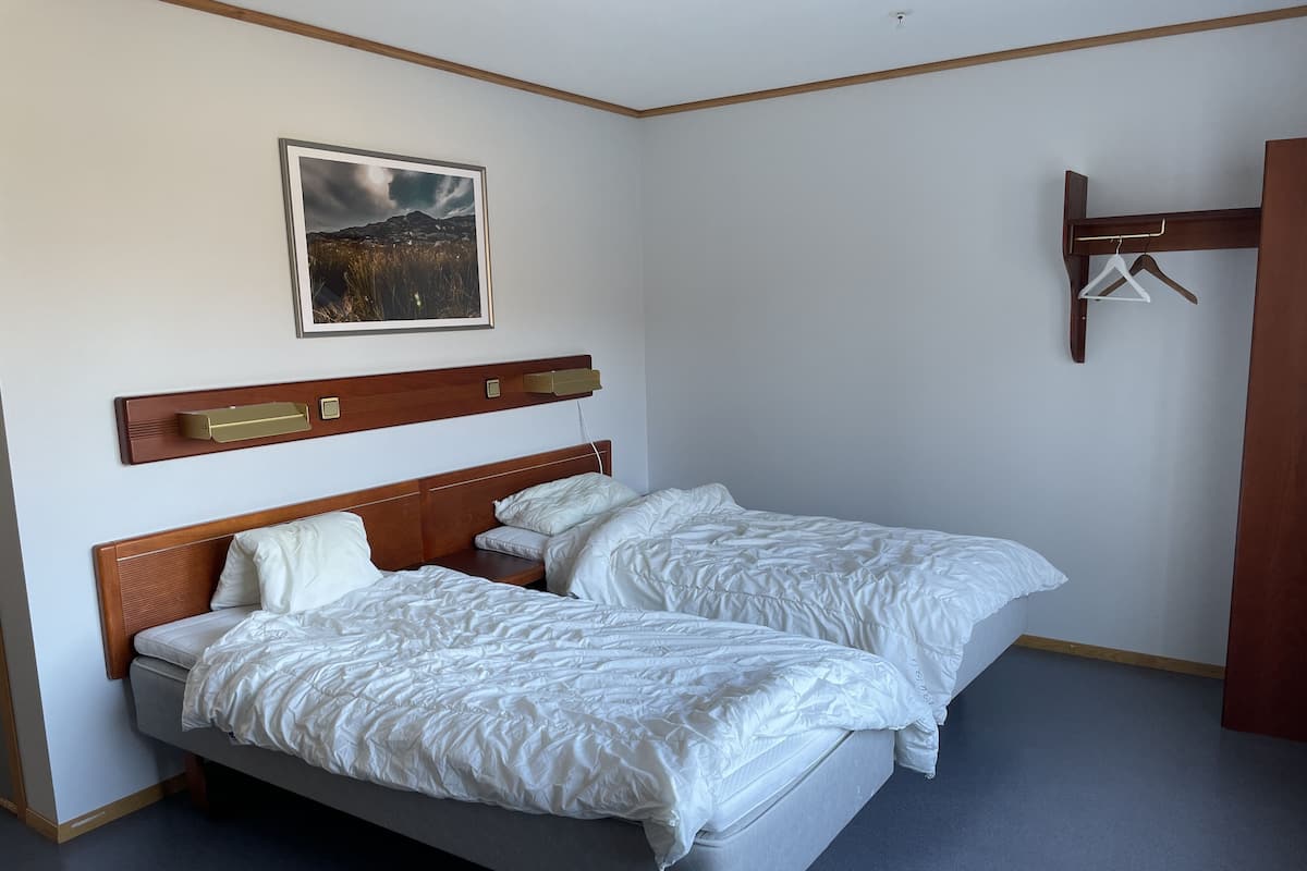 Basic Double or Twin Room, 2 Twin Beds, Non Smoking, Lakeside | Desk, laptop workspace, travel crib, WiFi (free)