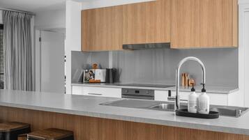 Microwave, stovetop, dishwasher