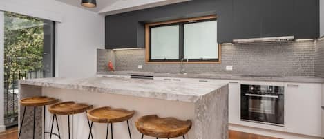 Microwave, stovetop, dishwasher