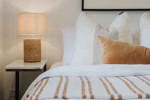 2 bedrooms, premium bedding, iron/ironing board, free WiFi