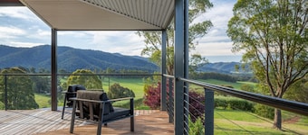 The Grove Estate - The pièce de resistance of this property is the view, be it the 360-degree views of the surrounding bush side, valley and the Region’s famous Mt Buffalo or perhaps the view of the spectacular and famous artwork showcased through th