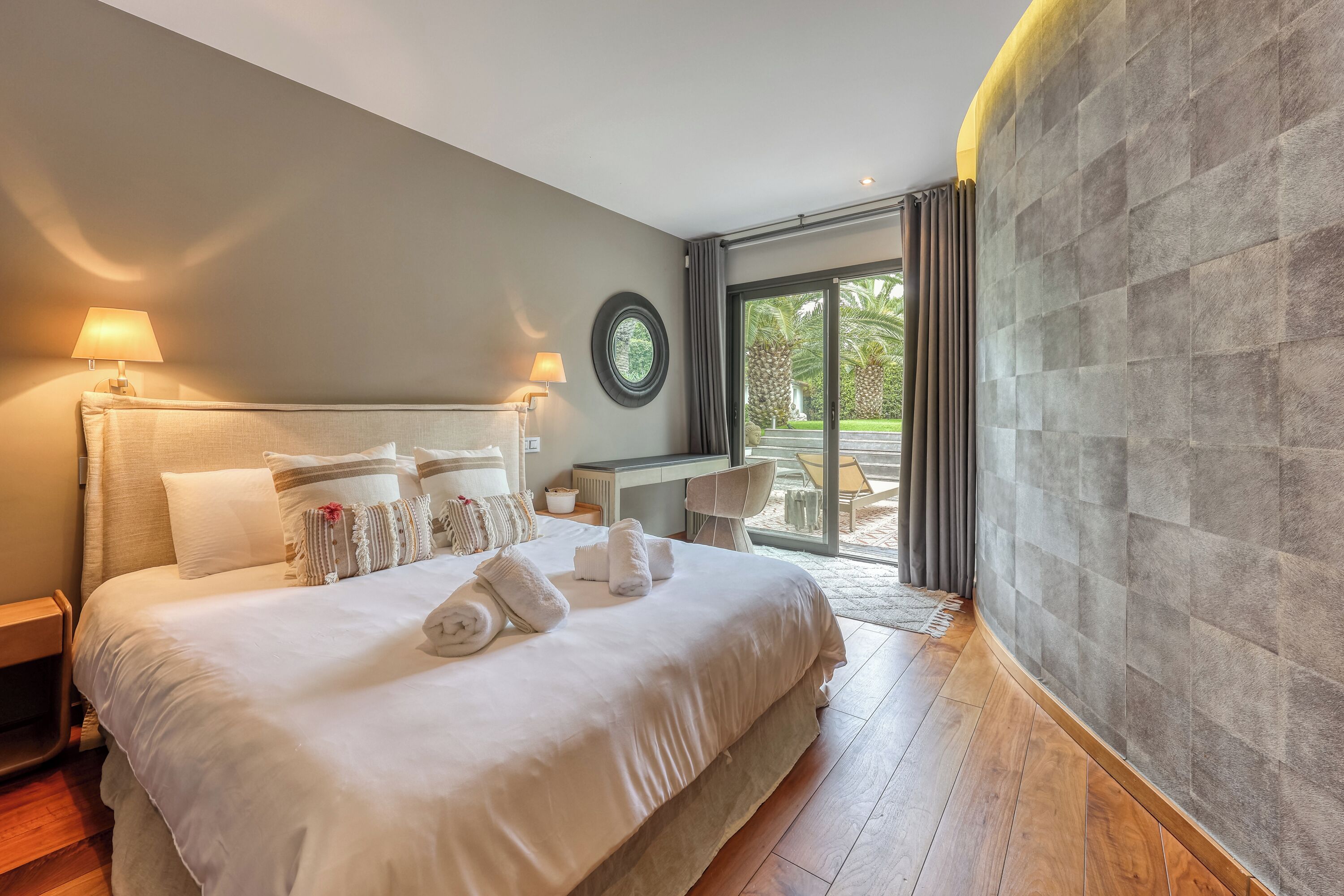 5 Schlafzimmer, Zimmersafe, Bügeleisen/Bügelbrett, kostenloses WLAN
