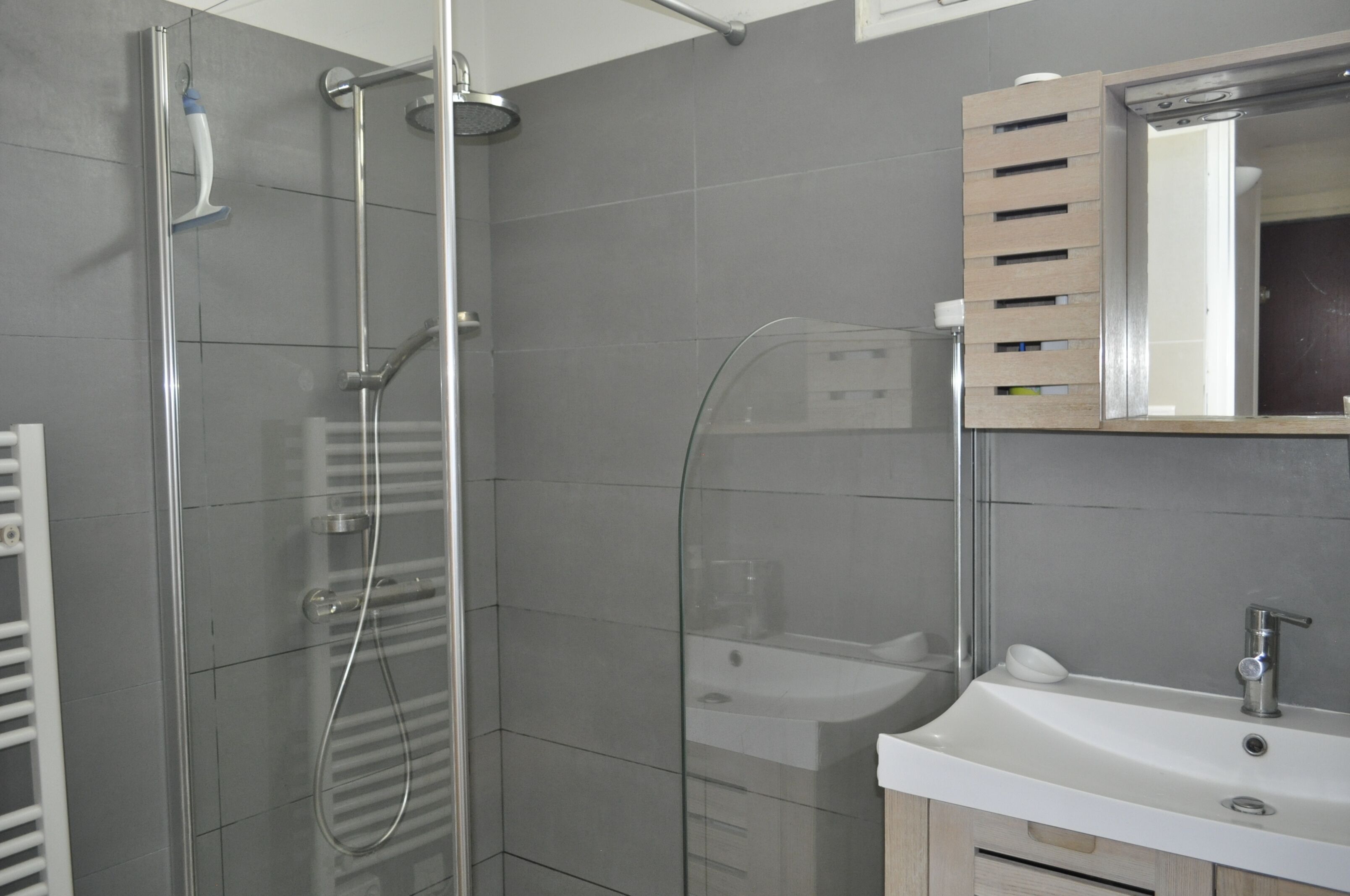 MARINA GD + GD + GARDEN SPA 6PERS + FINGER + 5mn BEACH BOAT