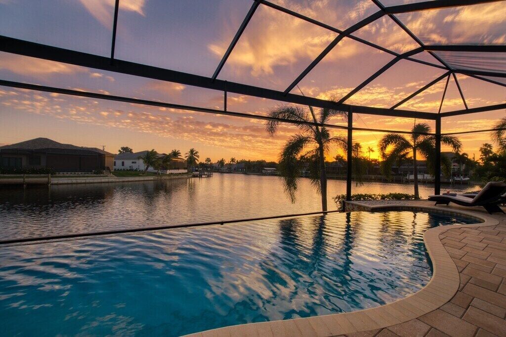 Innenpool, beheizter Pool