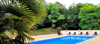 Gite for 15 people Le Canebal right, wifi heated pool to share