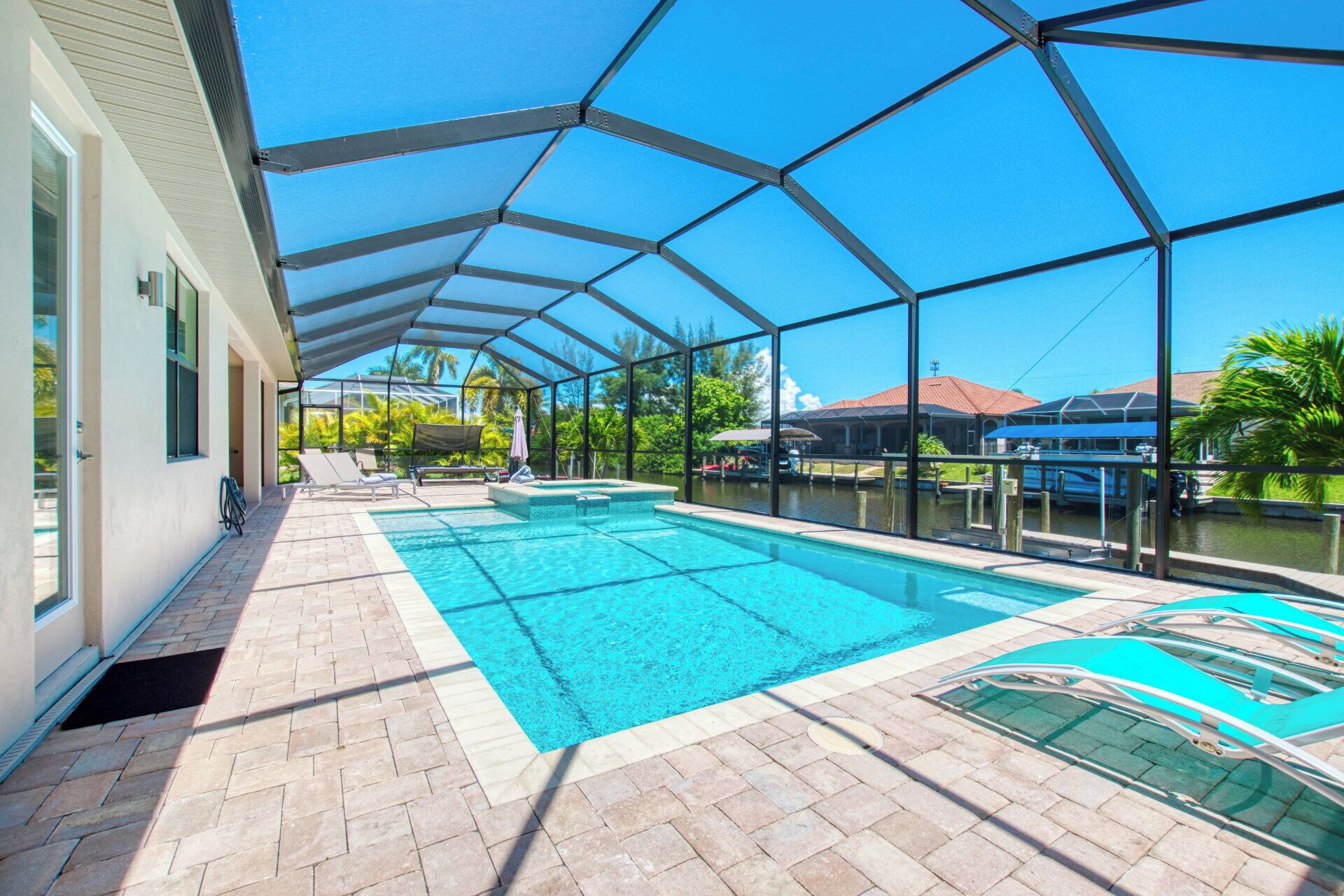 Piscine couverte, piscine chauffée