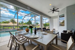 Dining - VRCC Villa Nautilus - Boat Included! (Cape Coral)