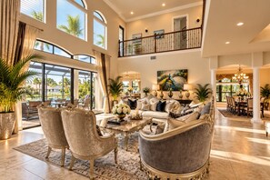 Living area - VRCC Villa Rome - classic beauty (Cape Coral)